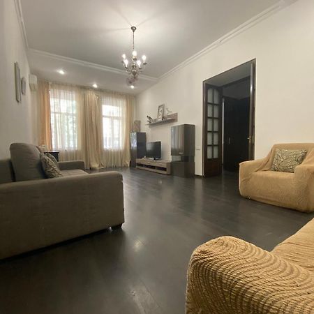 Apartment Ekaterinenskaya 24 โอเดสซา ภายนอก รูปภาพ